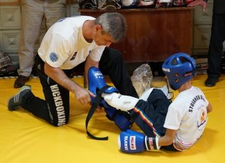 Фонд IFAVIS подарил экипировку кикбоксерам Тараклии.