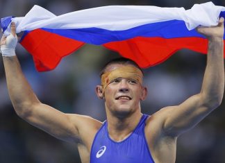 Россияне завоевали седьмое золото на чемпионате мира по спортивной борьбе в Венгрии