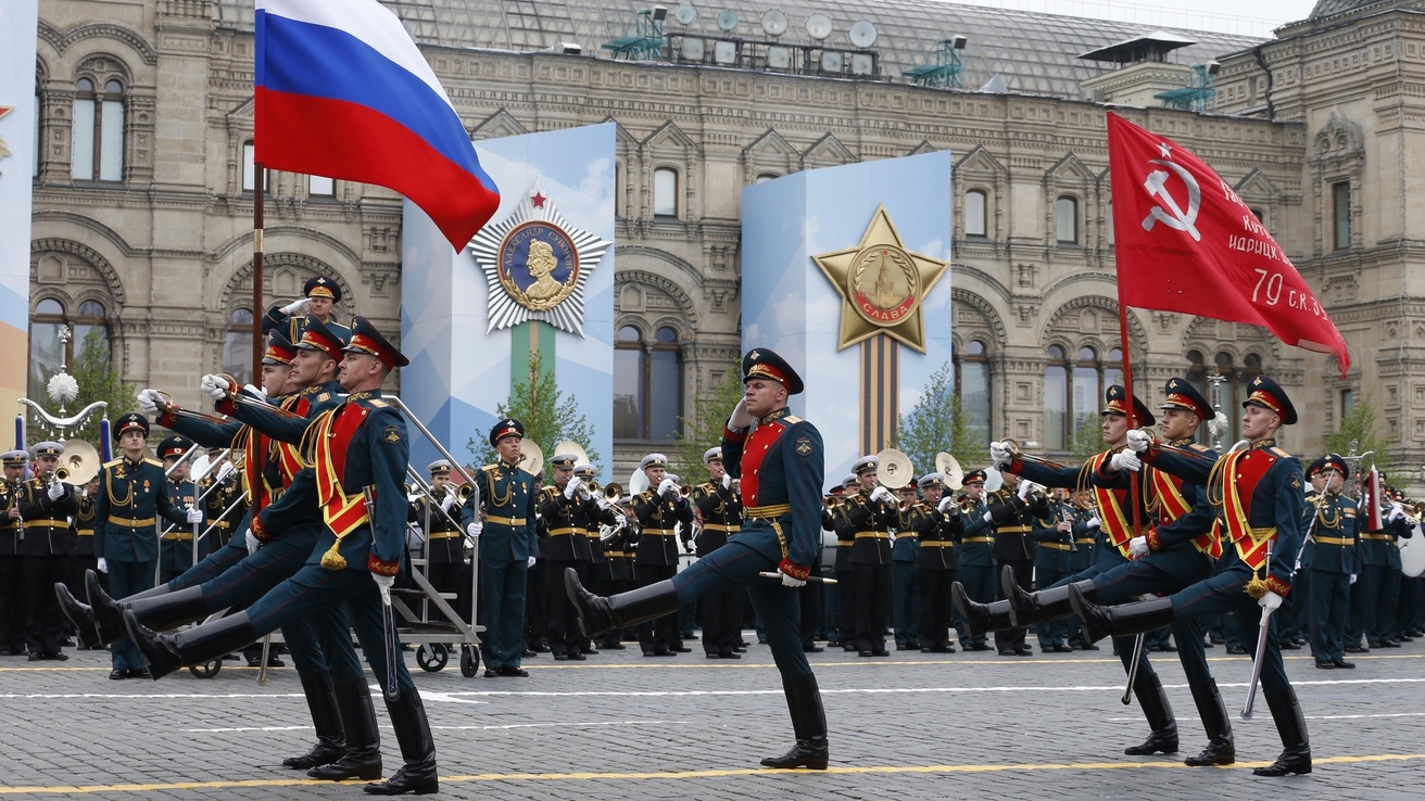 Фото выноса знамени победы